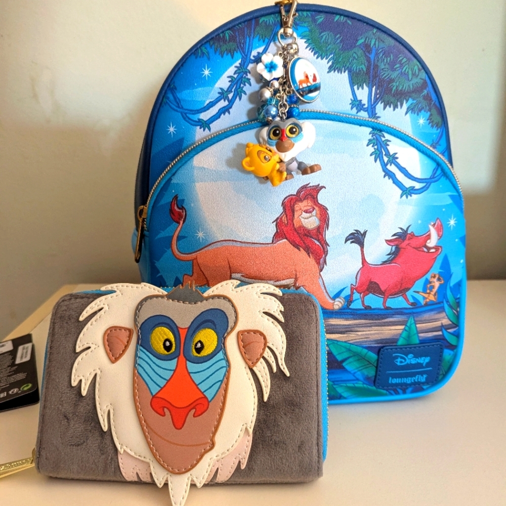 Loungefly Disney The Lion King Hakuna Matata Moon Mini Backpack, Wallet& CHARM - Picture 5 of 16